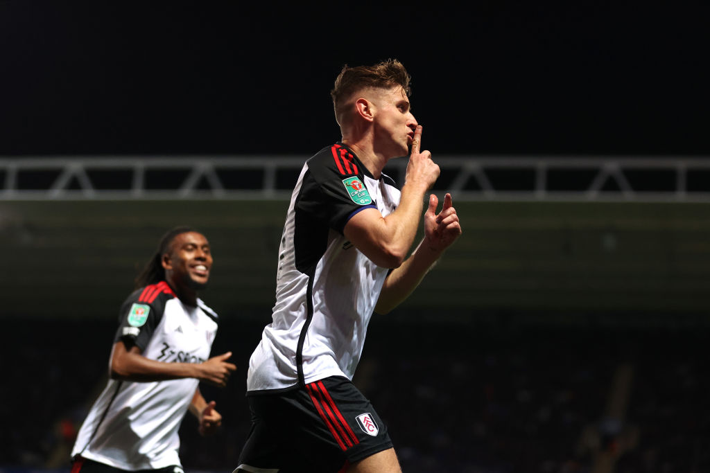 Tom Cairney celebrates scoring Fulham's third goal against Ipswich Town