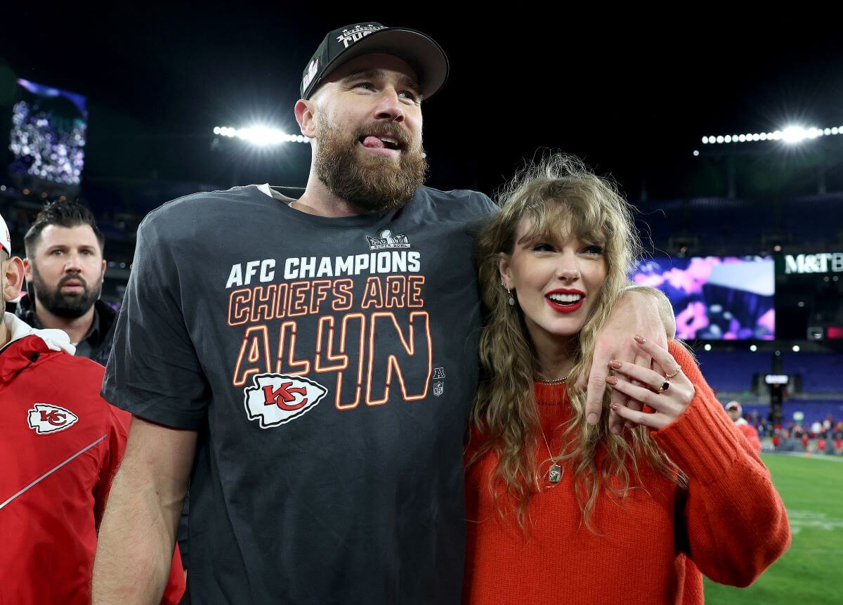 Travis Kelce (left) and Taylor Swift (right)