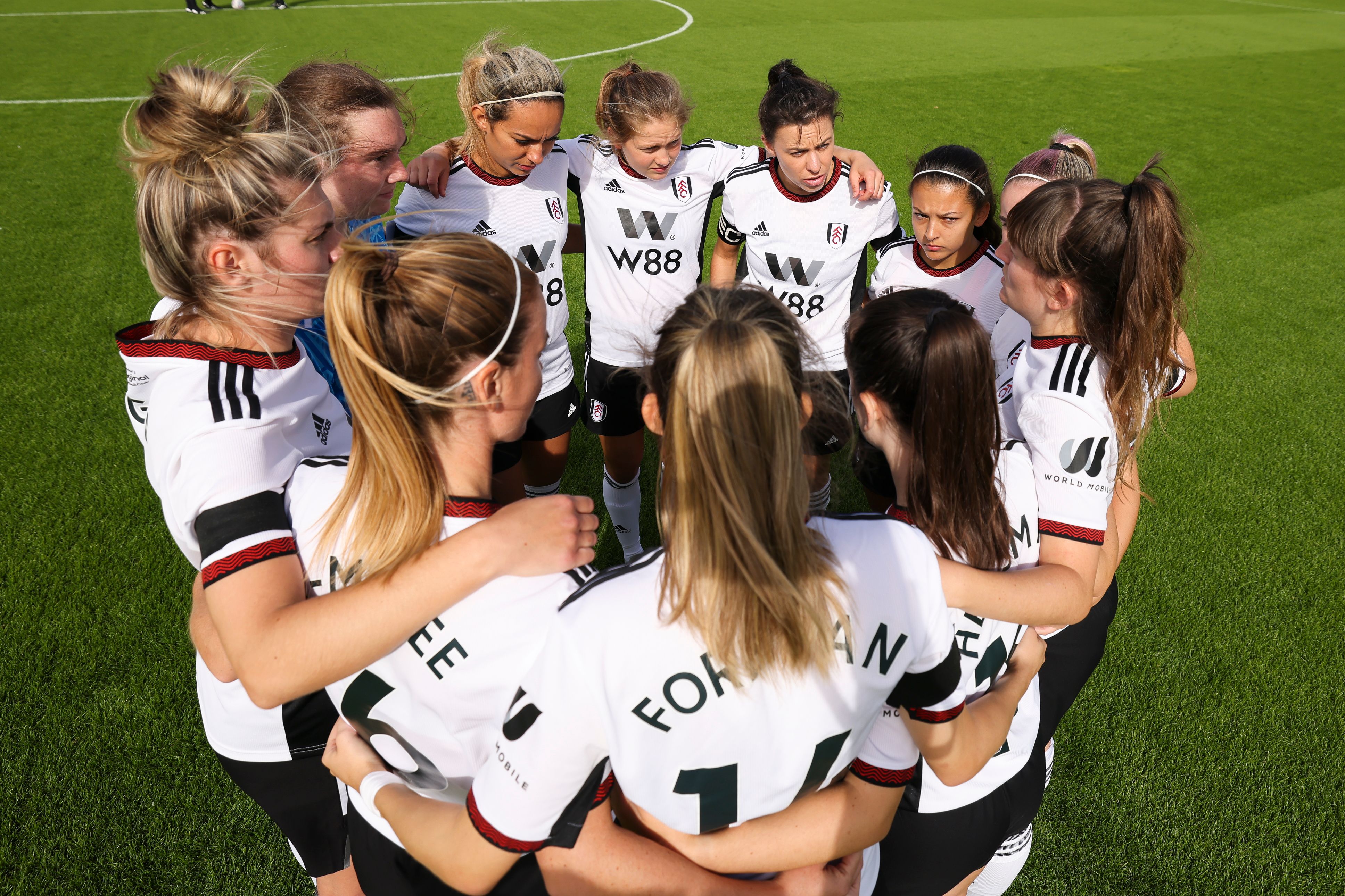 Fulham FC Women in a huddle