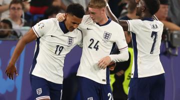 Cole Palmer celebrates with Ollie Watkins during England's victory over the Netherlands