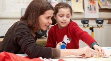 Christmas craft session at the Macbeth Centre