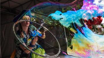 A bubble-ologist will be part of the fun at Parsons Green Fair