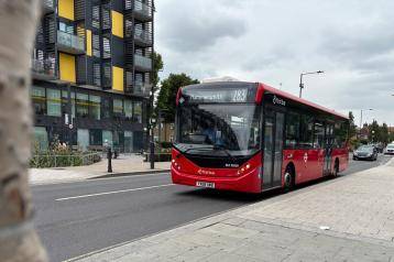 The 283 bus on Bloemfontein Road
