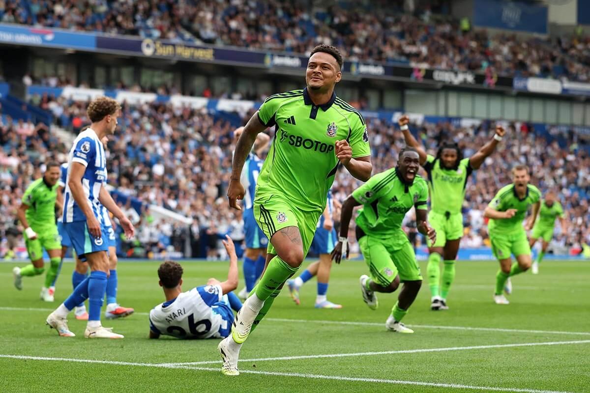 Rodrigo Muniz celebrates his 97th minute equaliser against Brighton