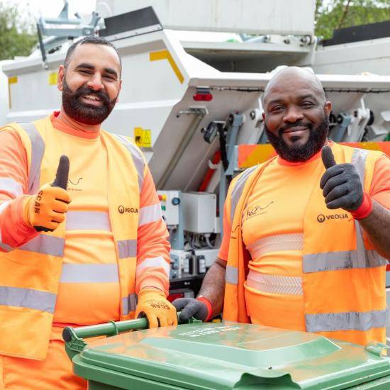 Veolia waste and recycling crew