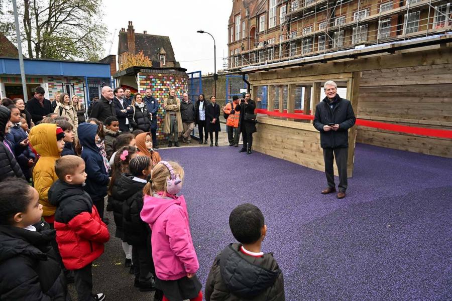 H&F Council’s Deputy Leader, Cllr Ben Coleman (right) opens the all-weather covered play space