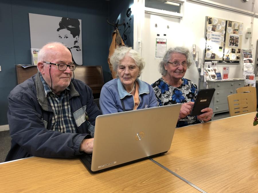 Local residents taking part in Age UK H&F's computer classes