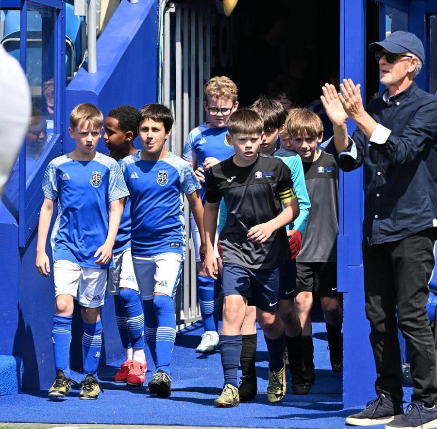 Teams emerge from the QPR players’ tunnel