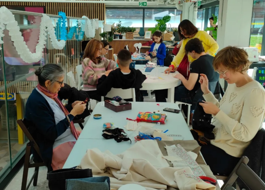Residents get sewing at Hammersmith's new mending circle